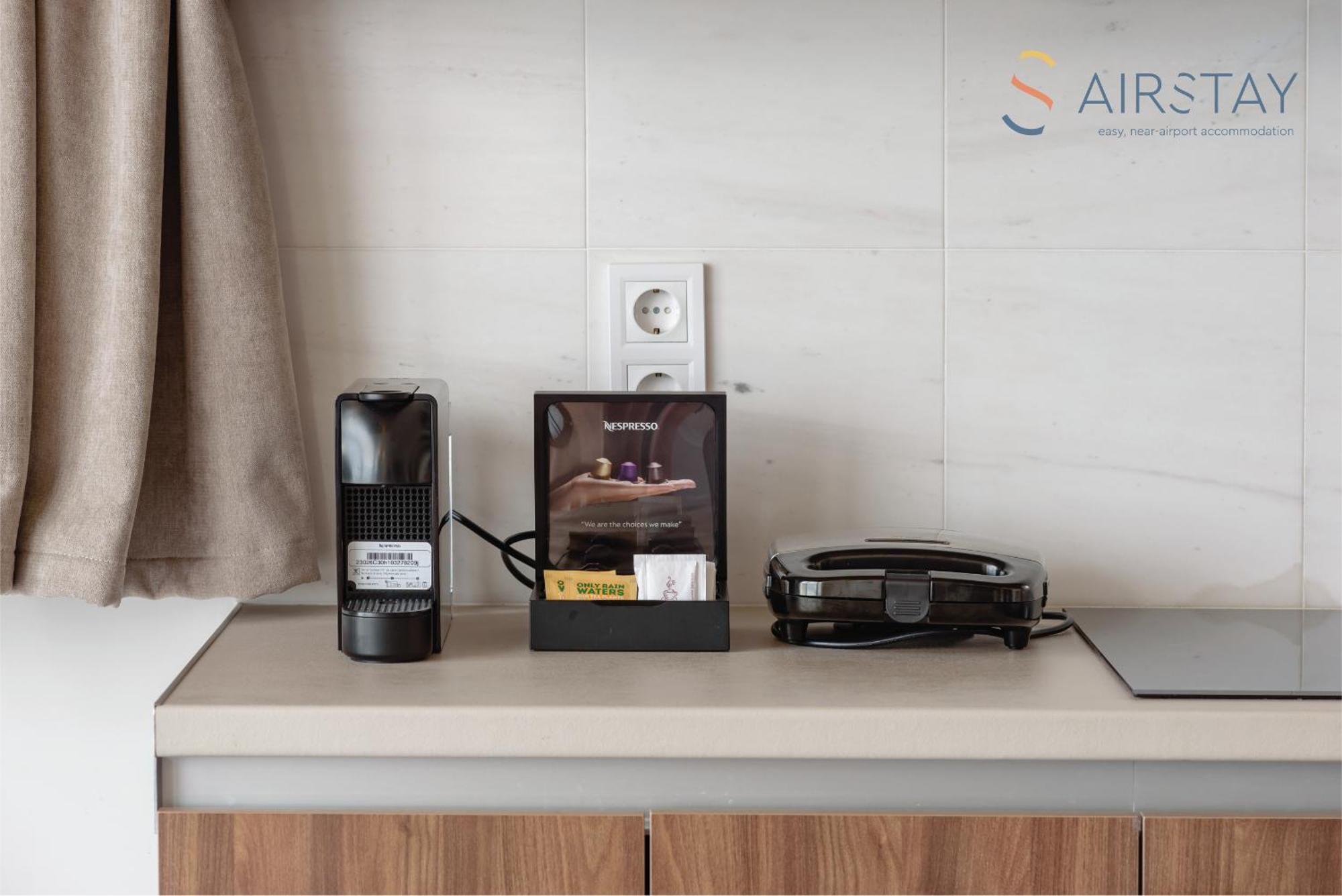 Akali Apartment Airport By Airstay Spáta Eksteriør billede